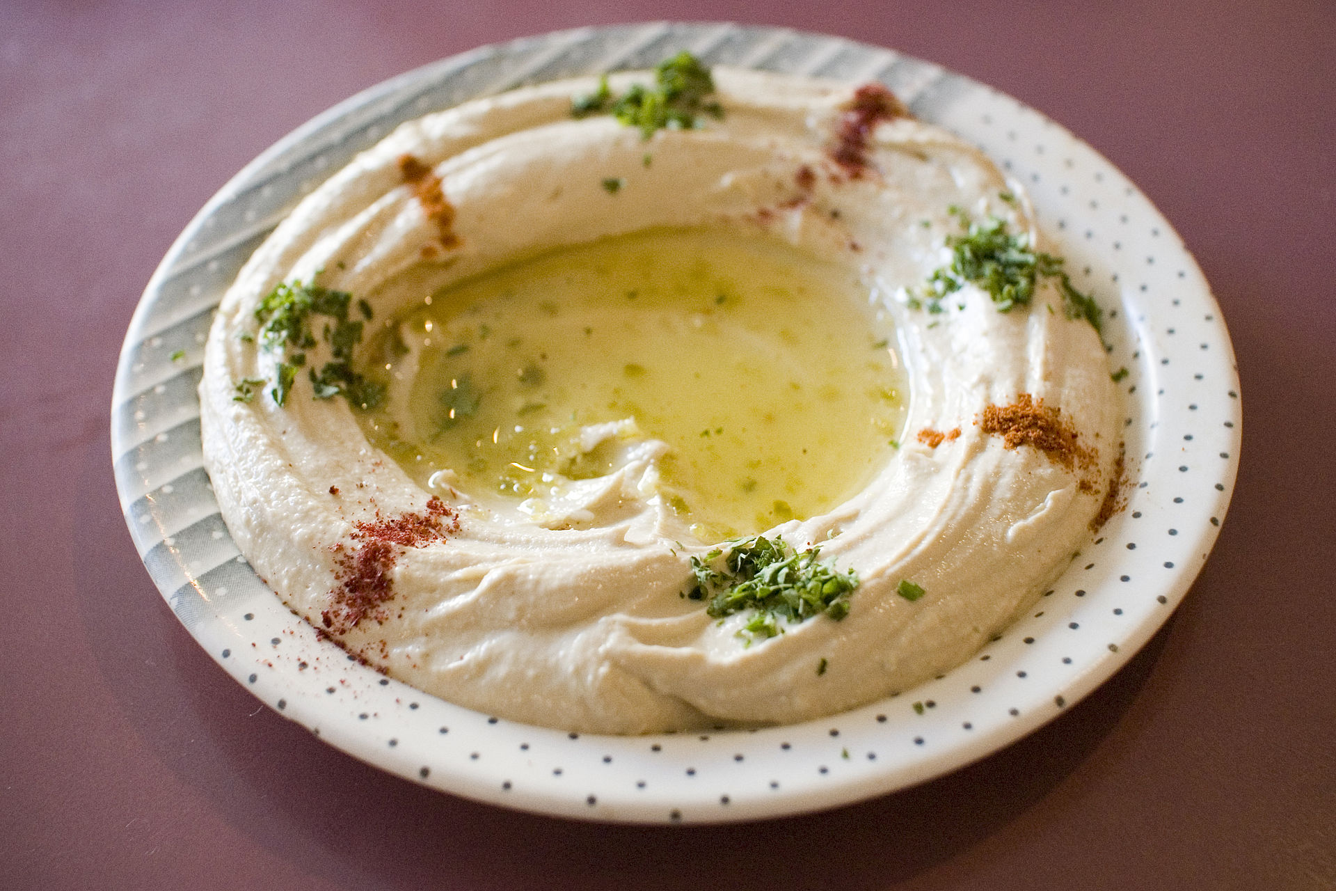 Hummus (مسبحة)