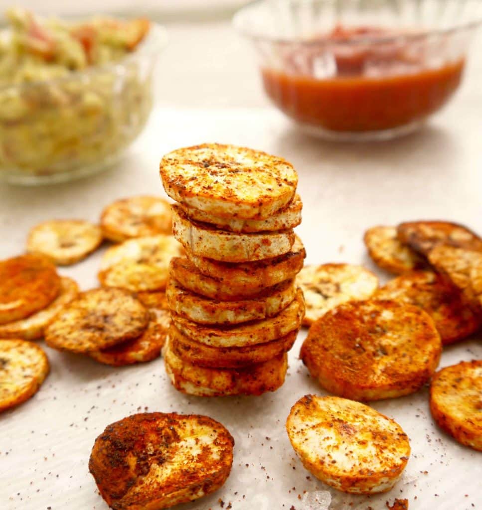 Baked-Paprika-Garlic-Plantain-Chips-paleo-perchancetocook-967x1024